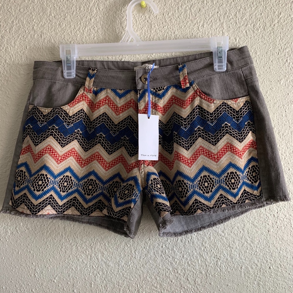Tea n Rose Astec Patterned Shorts